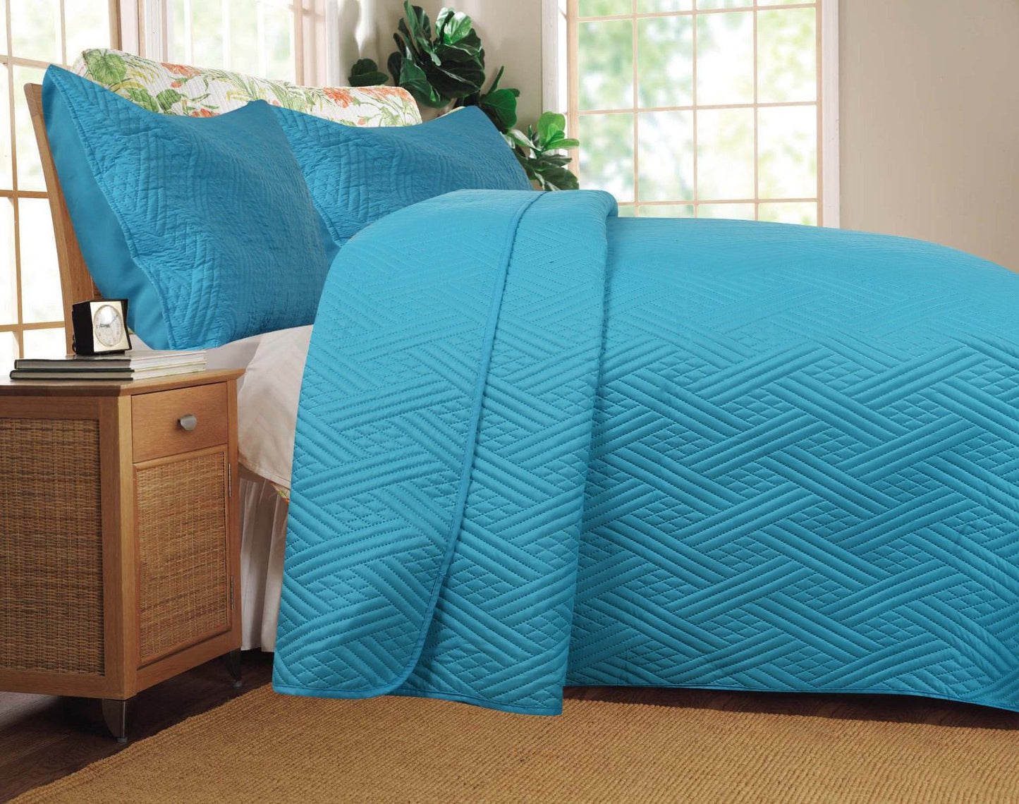 Lightweight Quilted Coverlet Set - Solid Turquoise Teal Blue Lagoon Bedspread